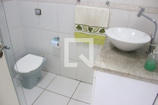 Banheiro  de casa à venda com 2 quartos, 200m² em Jardim Nova Taboão, Guarulhos
