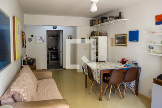 Sala de apartamento à venda com 1 quarto, 67m² em Catete, Rio de Janeiro