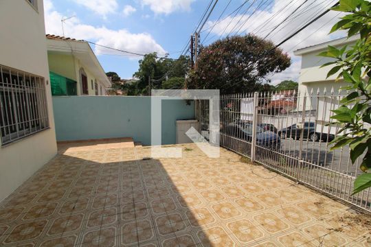 Quintal de casa à venda com 3 quartos, 120m² em Tremembé, São Paulo