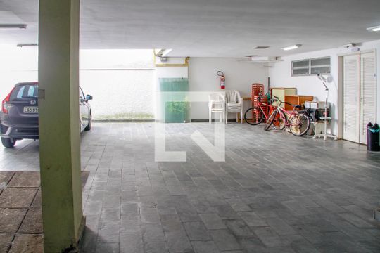 Garagem de apartamento para alugar com 6 quartos, 560m² em Barra da Tijuca, Rio de Janeiro
