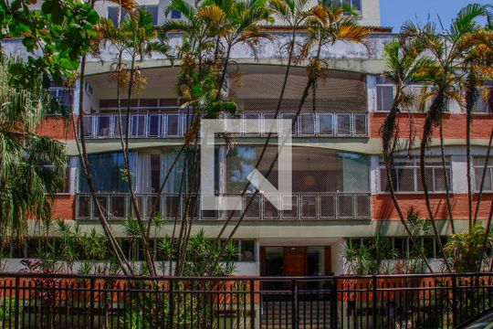 Fachada de apartamento para alugar com 6 quartos, 560m² em Barra da Tijuca, Rio de Janeiro