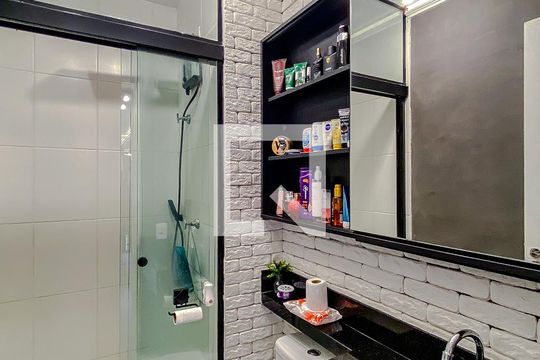 Banheiro de apartamento à venda com 2 quartos, 44m² em Parque da Mooca, São Paulo