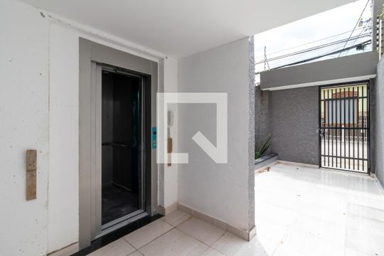 Elevador de apartamento à venda com 1 quarto, 44m² em Vila Buenos Aires, São Paulo