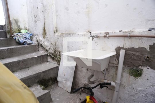 Área de Serviço de casa para alugar com 1 quarto, 30m² em Piqueri, São Paulo