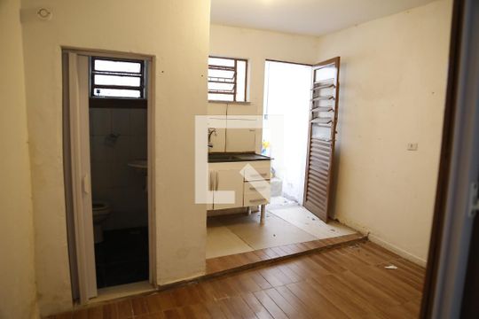 Casa para alugar com 1 quarto, 30m² em Piqueri, São Paulo