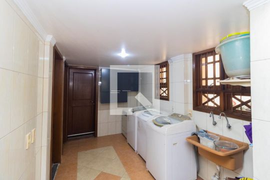 Área de Serviço de casa para alugar com 4 quartos, 700m² em Estância Velha, Canoas