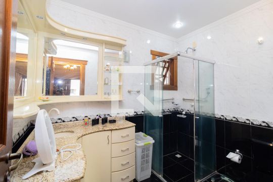 Banheiro da Suíte 1 de casa para alugar com 4 quartos, 700m² em Estância Velha, Canoas