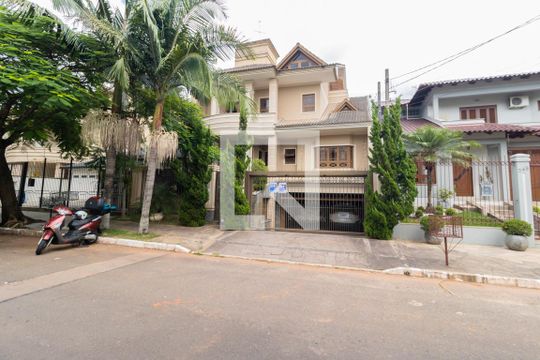 Fachada de casa para alugar com 4 quartos, 700m² em Estância Velha, Canoas