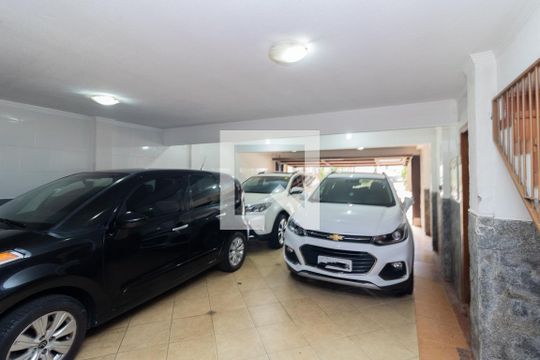 Garagem de casa para alugar com 4 quartos, 700m² em Estância Velha, Canoas