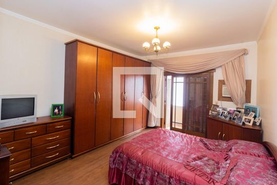 Quarto Suíte 1 de casa para alugar com 4 quartos, 700m² em Estância Velha, Canoas