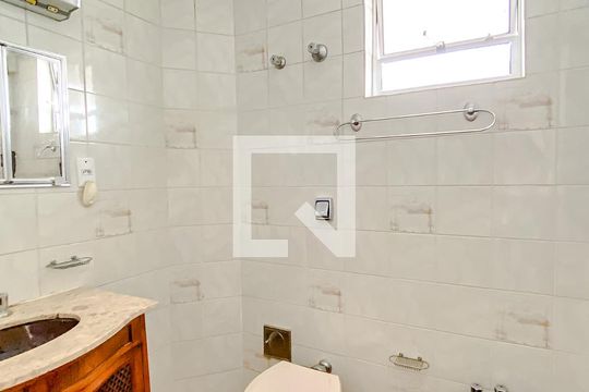 Banheiro de apartamento à venda com 3 quartos, 100m² em Vila Mariana, São Paulo