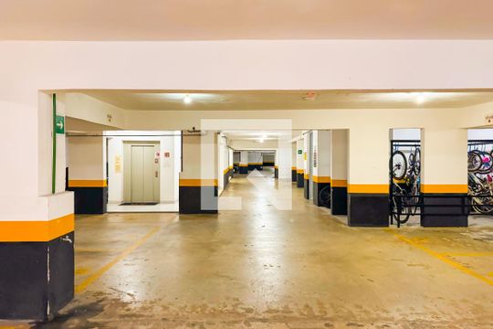 Garagem de apartamento à venda com 2 quartos, 54m² em Liberdade, São Paulo