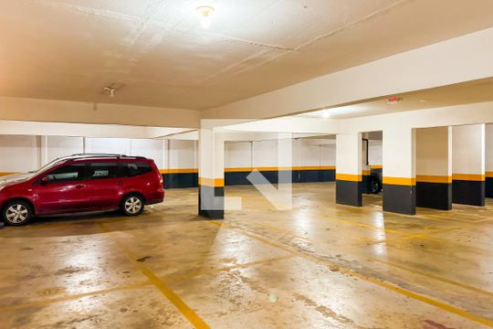 Garagem de apartamento à venda com 2 quartos, 54m² em Liberdade, São Paulo