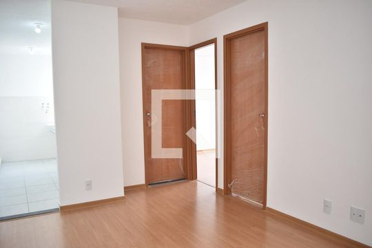 Sala de apartamento para alugar com 2 quartos, 50m² em Campo Grande, Rio de Janeiro