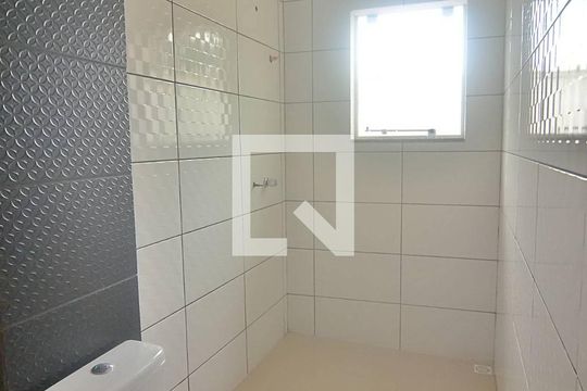 Banheiro de casa de condomínio à venda com 3 quartos, 124m² em Harmonia, Canoas