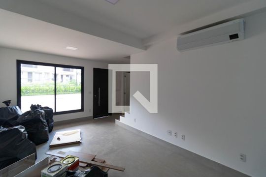 Salas de casa de condomínio à venda com 3 quartos, 130m² em Parque Taquaral, Campinas