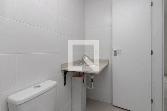 Banheiro de kitnet/studio à venda com 1 quarto, 25m² em Jardim das Acácias, São Paulo