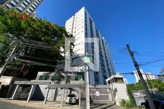 Fachada de apartamento para alugar com 1 quarto, 50m² em Candeal, Salvador