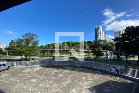 Vista da Rua de apartamento para alugar com 1 quarto, 50m² em Candeal, Salvador