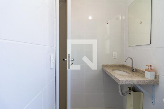 Banheiro Studio de kitnet/studio para alugar com 1 quarto, 28m² em Vila Yara, Osasco