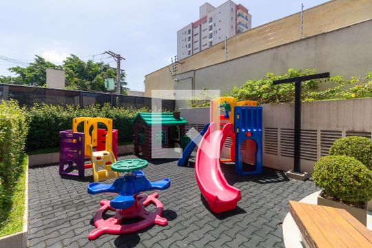 Área comum de kitnet/studio para alugar com 1 quarto, 28m² em Vila Yara, Osasco