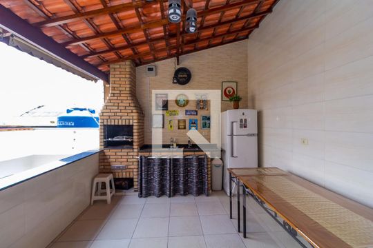 Churrasqueira de casa à venda com 3 quartos, 169m² em Vila Ivg, São Paulo