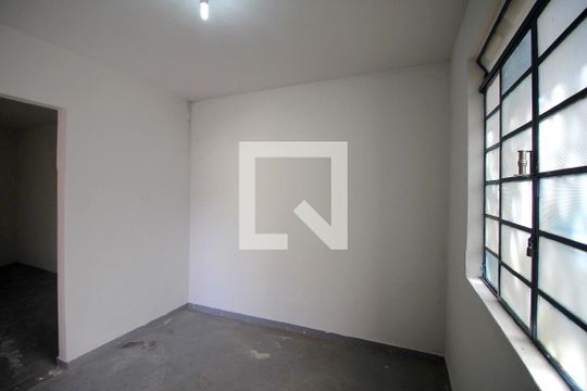 Quarto de serviço de casa à venda com 4 quartos, 445m² em Santa Efigênia, Belo Horizonte