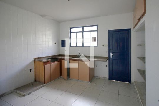 Cozinha de casa à venda com 4 quartos, 445m² em Santa Efigênia, Belo Horizonte