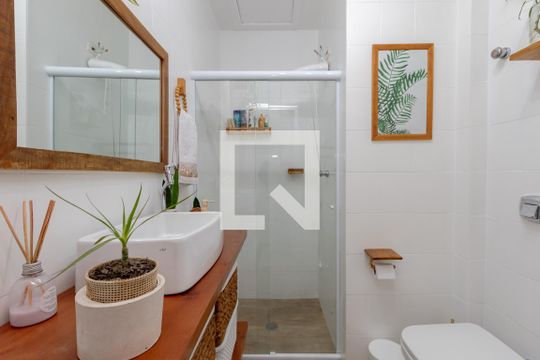 Banheiro de casa à venda com 2 quartos, 110m² em Chácara Santo Antônio (Zona Sul), São Paulo