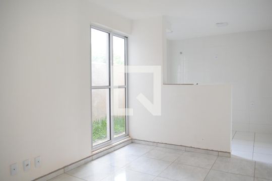 Apartamento à venda com 2 quartos, 45m² em Campina do Arruda, Curitiba