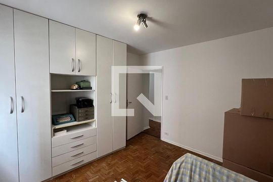 Quarto 2 de apartamento para alugar com 2 quartos, 90m² em Sumaré, São Paulo