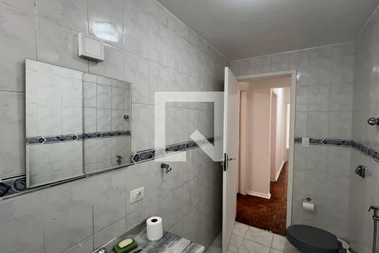 Banheiro de apartamento para alugar com 2 quartos, 90m² em Sumaré, São Paulo