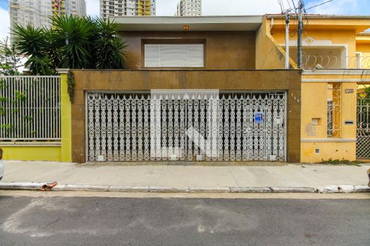 Fachada de casa para alugar com 3 quartos, 320m² em Tatuapé, São Paulo
