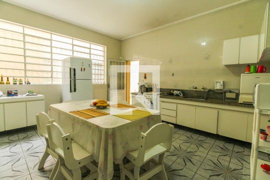 Cozinha de casa para alugar com 3 quartos, 320m² em Tatuapé, São Paulo