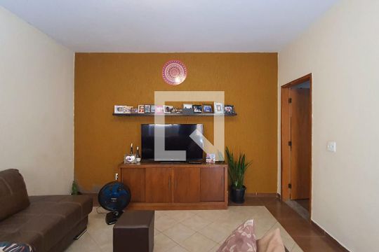Sala 2 de casa à venda com 3 quartos, 300m² em Chora Menino, São Paulo
