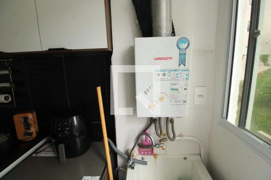 Área de Serviço de apartamento para alugar com 2 quartos, 43m² em Engenheiro Leal, Rio de Janeiro