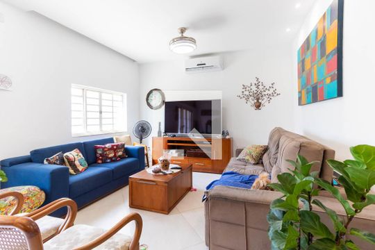 Sala  de casa à venda com 4 quartos, 250m² em Fonseca, Niterói