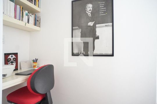 Sala  de apartamento à venda com 1 quarto, 40m² em Petrópolis, Porto Alegre