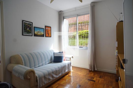 Sala  de apartamento à venda com 1 quarto, 40m² em Petrópolis, Porto Alegre