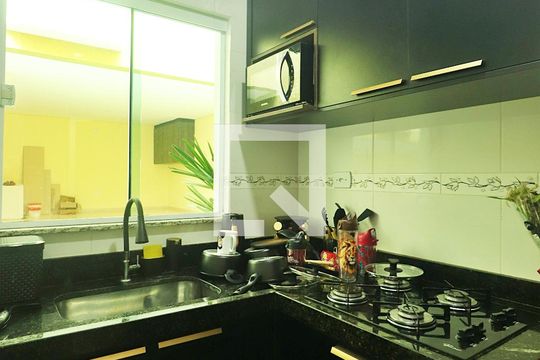 Cozinha de casa de condomínio à venda com 2 quartos, 120m² em Vila Príncipe de Gales, Santo André