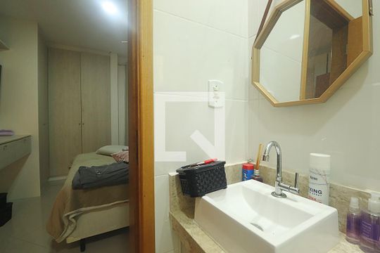 Suíte 1 - Banheiro do Quarto 1 de casa de condomínio à venda com 2 quartos, 120m² em Vila Príncipe de Gales, Santo André