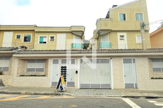 Fachada de casa de condomínio à venda com 2 quartos, 120m² em Vila Príncipe de Gales, Santo André