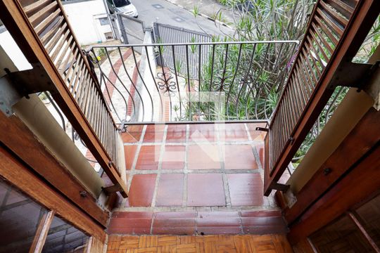 Varanda Quarto 2 de casa à venda com 3 quartos, 203m² em Santa Teresinha, São Paulo
