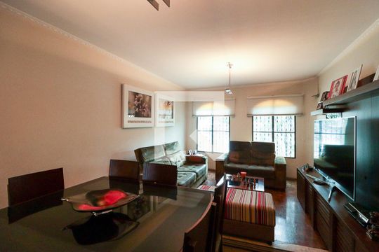 Sala de casa à venda com 3 quartos, 203m² em Santa Teresinha, São Paulo