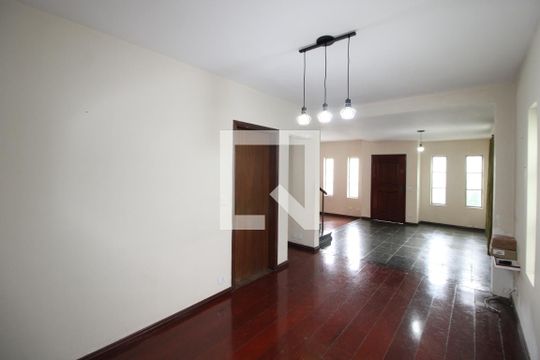 Sala de casa à venda com 5 quartos, 210m² em Jardim São Paulo(zona Norte), São Paulo