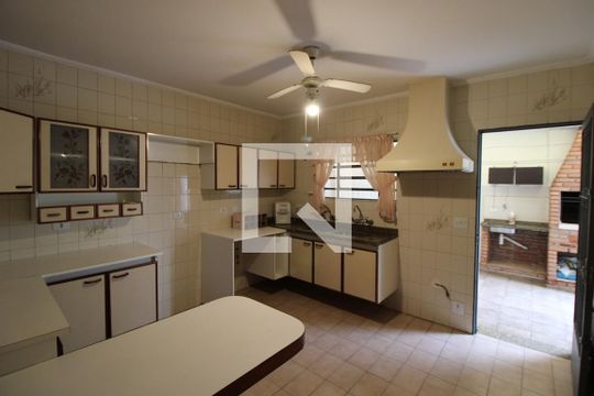 Cozinha de casa à venda com 5 quartos, 210m² em Jardim São Paulo(zona Norte), São Paulo