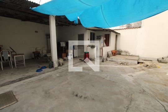 Quintal de casa à venda com 4 quartos, 300m² em Vila da Penha, Rio de Janeiro