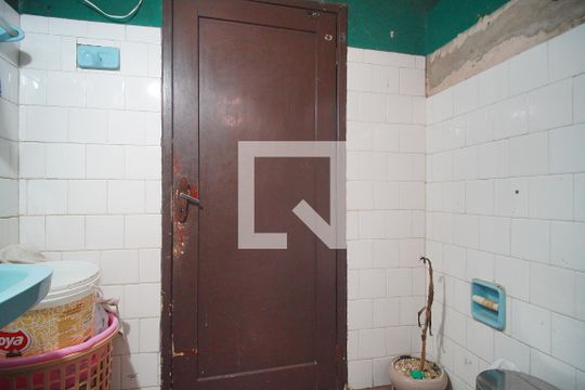 Banheiro de casa à venda com 3 quartos, 450m² em Guarani, Novo Hamburgo