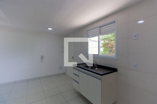 Cozinha de apartamento para alugar com 1 quarto, 38m² em Vila Bela, São Paulo