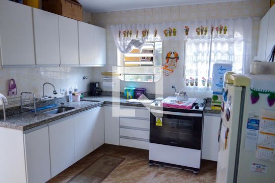 Cozinha de casa à venda com 2 quartos, 190m² em Jardim Bonfiglioli, São Paulo